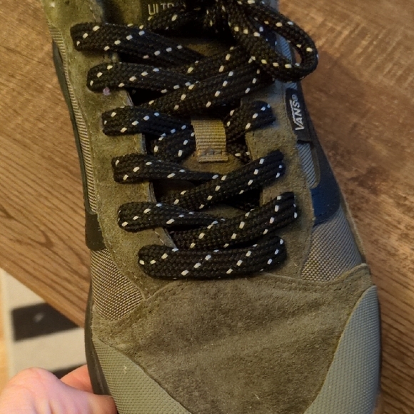 Vans Green and Black Sneakers - Picture 3 of 3